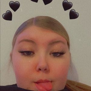 Meet your Posher, Jillian